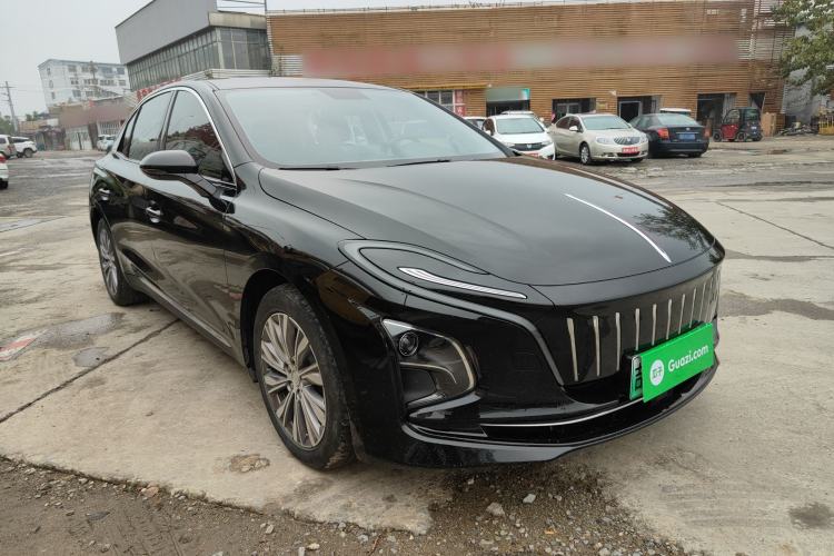 Used Hongqi E-QM5 2022 431 km Charge & Enjoy Edition
