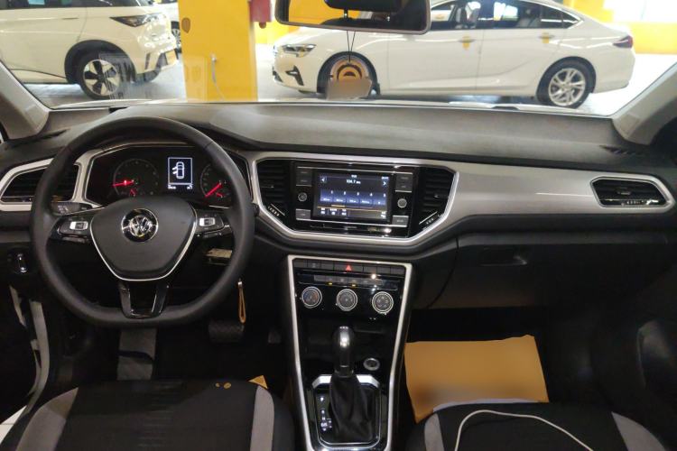 Used Volkswagen T-ROC 2020 280TSI DSG Two-Wheel-Drive Elite Version
