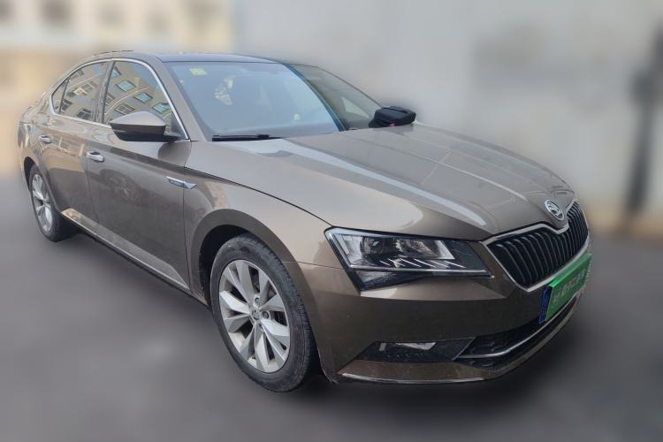 Used Skoda Superb 2018 TSI330 DSG Comfort Edition China V Standard Front Right 45 Deg