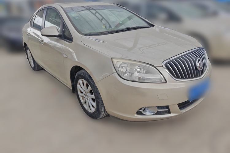 Used Buick GT 2013 GT 1.6L Automatic Fashion Edition Front Right 45 Deg