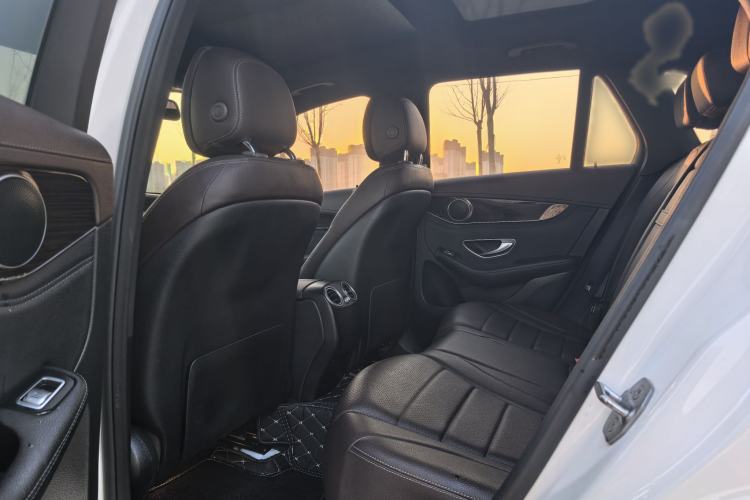 Used Mercedes-Benz GLC 2017 GLC 260 4MATIC Luxury Model