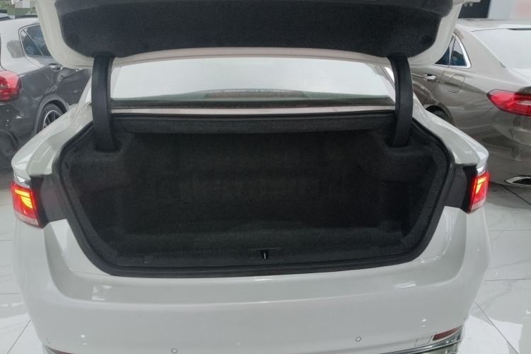 Used Geely Auto Emgrand GT 2020 1.5T MHEV Yaoxiang Edition
