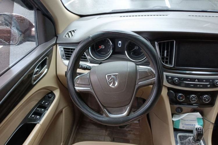 Used Baojun 730 2016 1.5L Manual Comfort Version 7 Seats China V Emission Standard