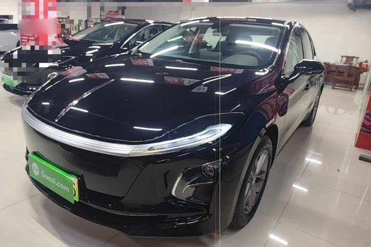 Used Hongqi E-QM5 2025 610 km PLUS