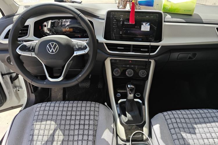 Used Volkswagen T-ROC 2023 280TSI DSG Two-Wheel Drive Time Edition Interior 2