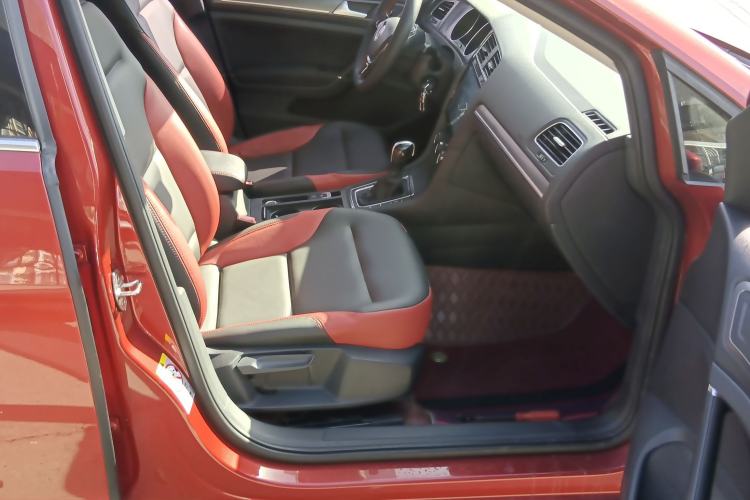 Used Volkswagen Golf 2015 1.6L Automatic Comfort Model