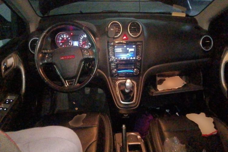 Used Haval H6 2014 Upgraded Model 1.5T Manual Two-Wheel Drive Elite Version
