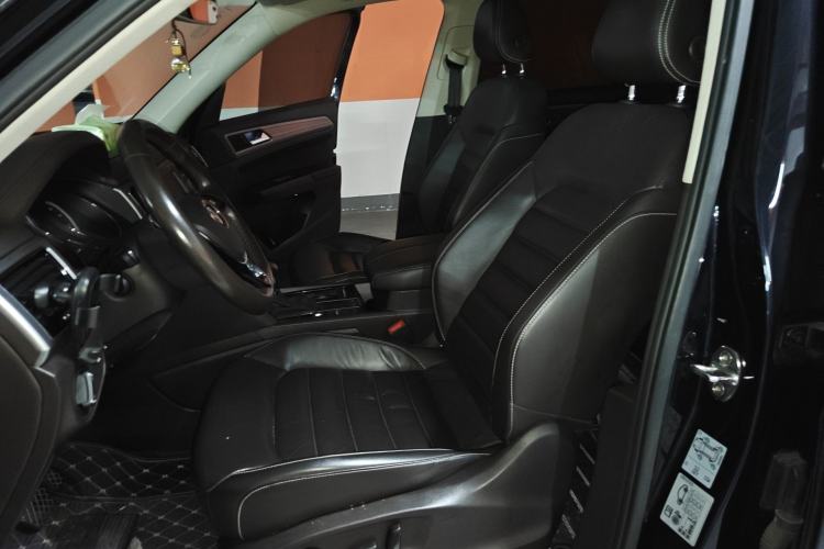 Used Volkswagen Teramont 2017 330TSI Two-Wheel-Drive Luxury Edition Left Front Seat