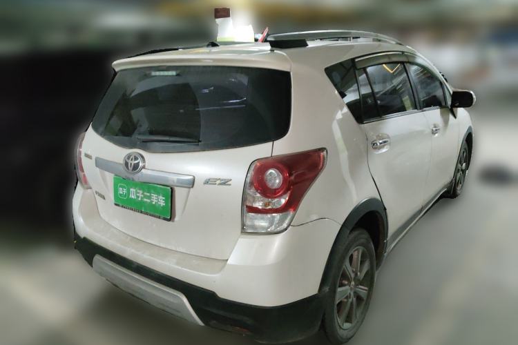 Used Toyota Verso 2015 180E CVT Crossover Edition Rear Right 45 Deg