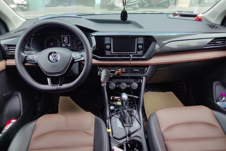 Used Volkswagen Tharu 2019 280TSI Two-Wheel Drive Comfort Edition China V Standard Center Console