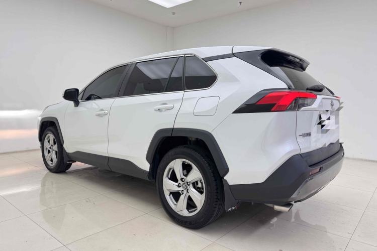 Used Toyota RAV4 2021 2.0L CVT Two-Wheel Drive Fashion Edition
