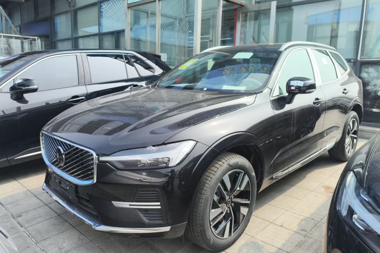 Used Volvo XC60 2026 B5 4x4 Smart Luxury Edition
