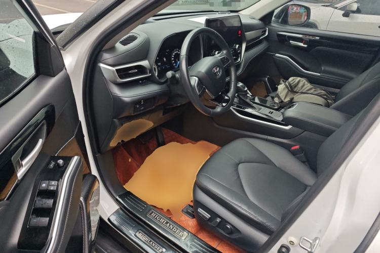Used Toyota Highlander 2022 Dual-Engine 2.5L Four-Wheel Drive Prestige Version 7 Seats Driver Seat