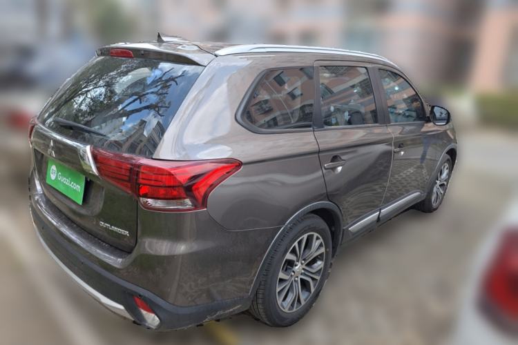 Used Mitsubishi Outlander 2018 2.0L Two-Wheel Drive Glory Edition 5 Seats

