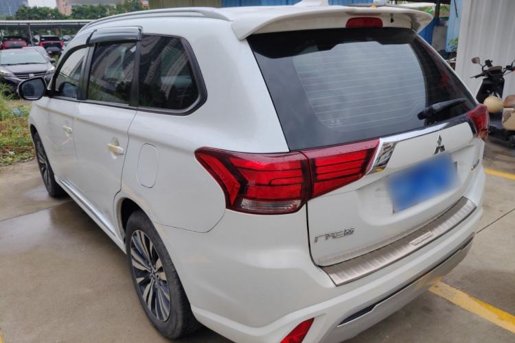 Used Mitsubishi Outlander 2021 Revised Version 2.0L Two-Wheel Drive Enjoyment Edition 5 Seats