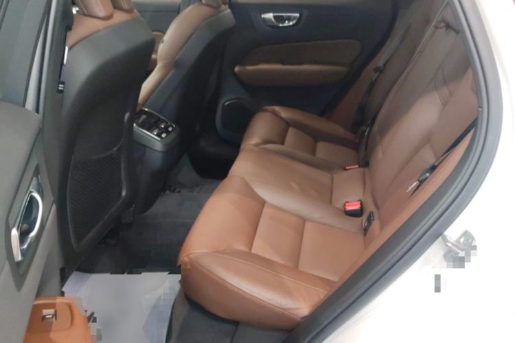 Used Volvo XC60 2023 B5 4x4 Smart Luxury Edition
