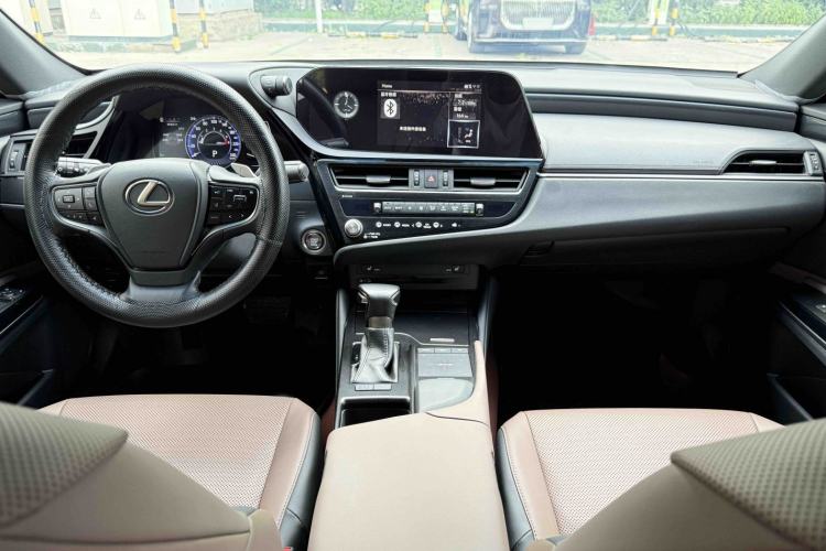 Used Lexus ES 2021 200 Excellence Edition
