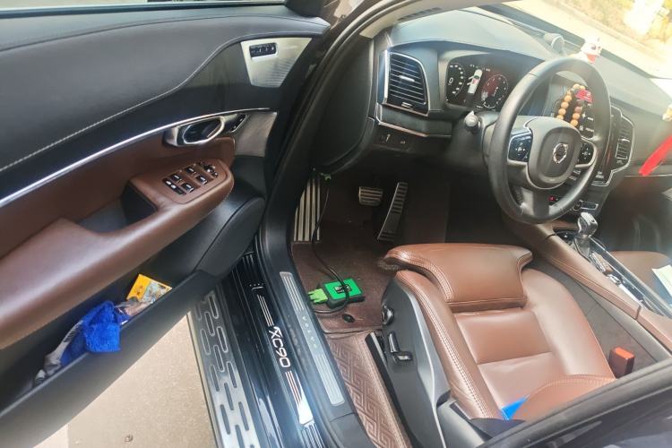 Used Volvo XC90 2020 Facelifted T6 Zhiya Luxury 7-Seater
