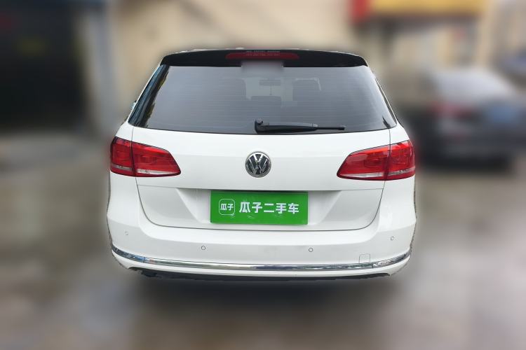 Used Volkswagen Magotan 2012 Travel Edition 2.0 TSI Comfort Version Rear