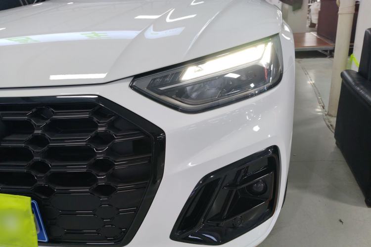 Used Audi Q5L 2022 40T Fashionable and Dynamic Model
