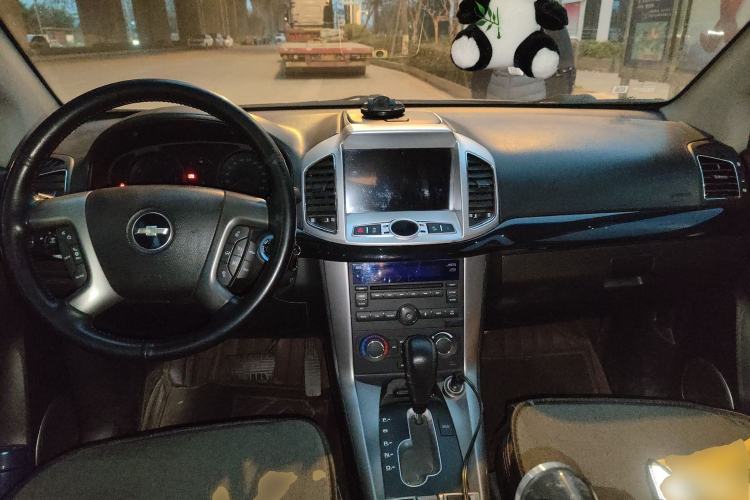 Used Chevrolet Captiva 2012 2.4L 4x4 Flagship Edition 7 Seats