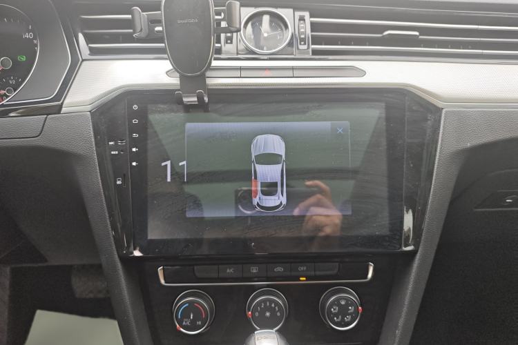 Used Volkswagen Magotan 2017 330TSI DSG Leading Model
