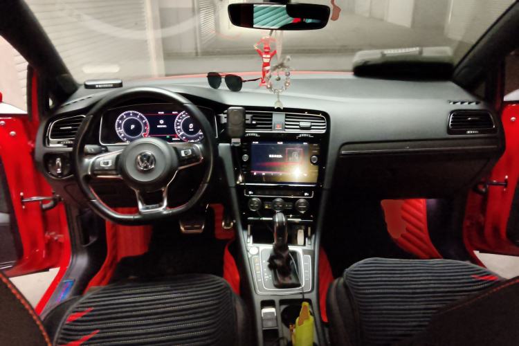 Used Volkswagen Golf GTI 2018 2.0 TSI GTI
