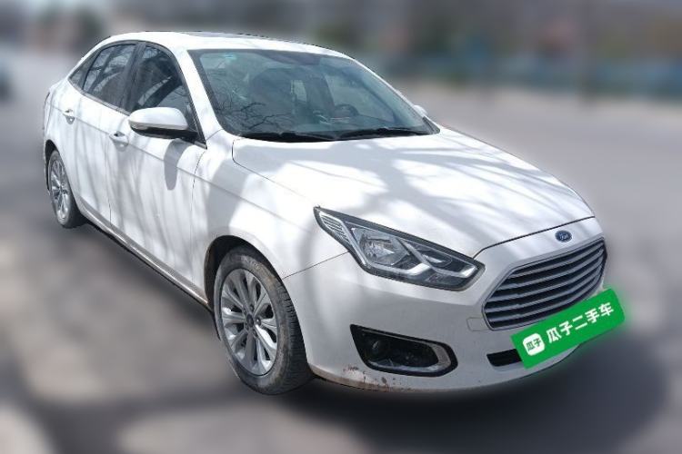 Used Ford Escort 2015 1.5L Manual Fashion Edition