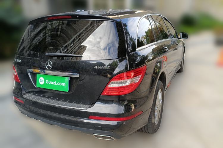 Used Mercedes-Benz R-Class 2017 R 320 4MATIC Business Edition Prestige Model
