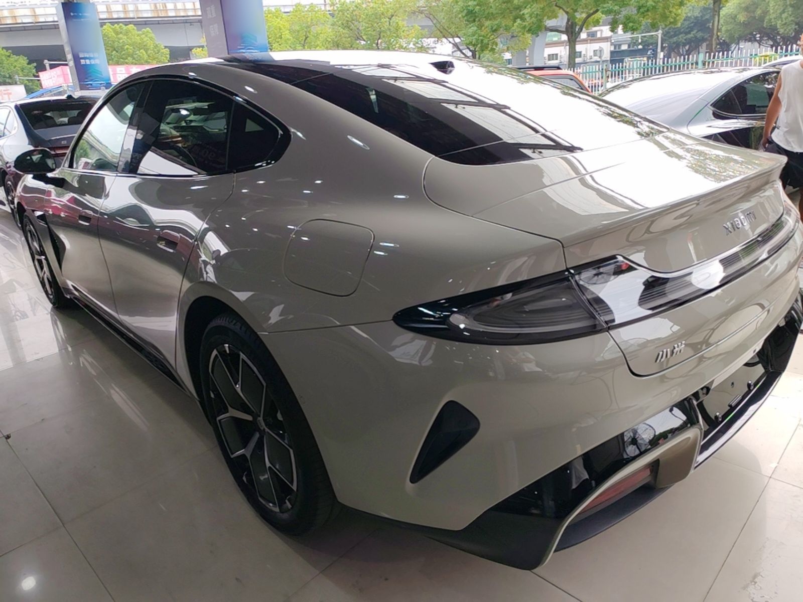Xiaomi Auto SU7 2024 Rear-Drive Ultra-Long Range Advanced Pro-Level Intelligent Driving Version — снимка 4