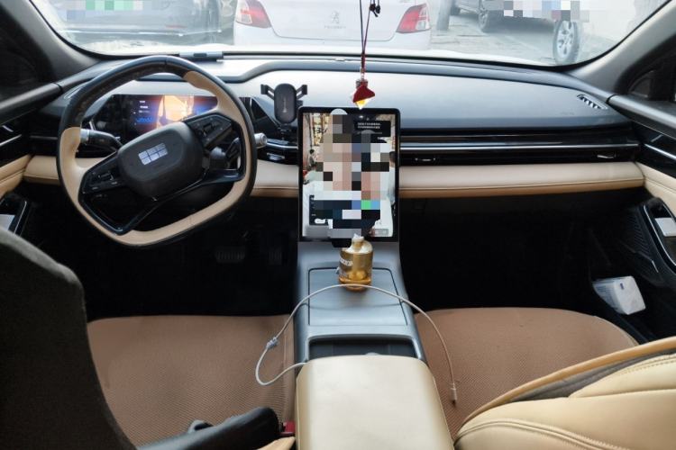 Used Geely Galaxy L6 2023 125km PLUS