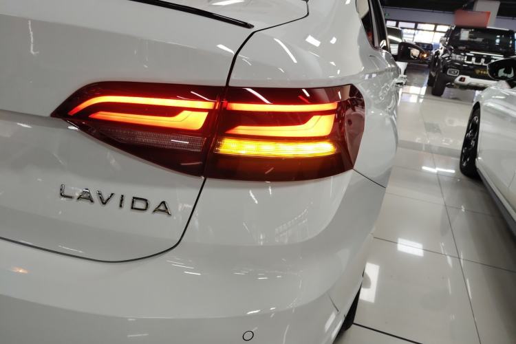 Used Volkswagen Lavida 2024 300TSI DSG Starry Sky Leading Edition
