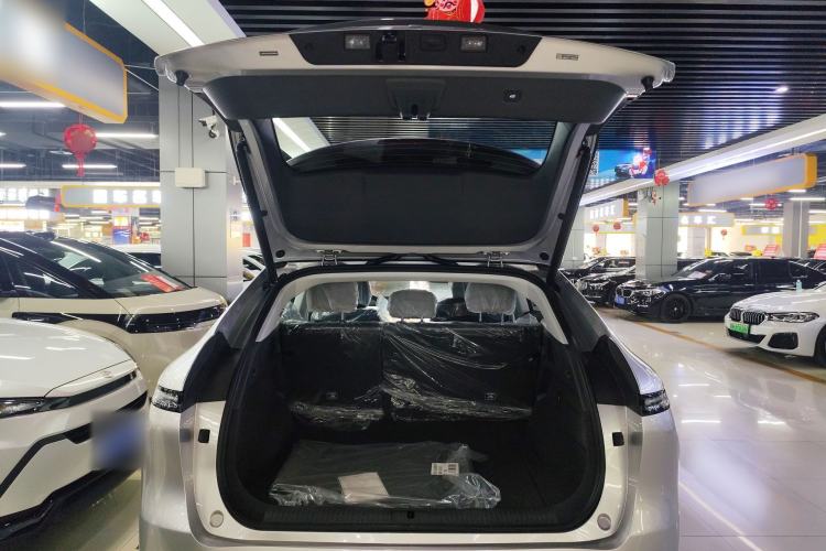 Used XPeng G6 2025 625 Long-Range Max Tech Edition Trunk