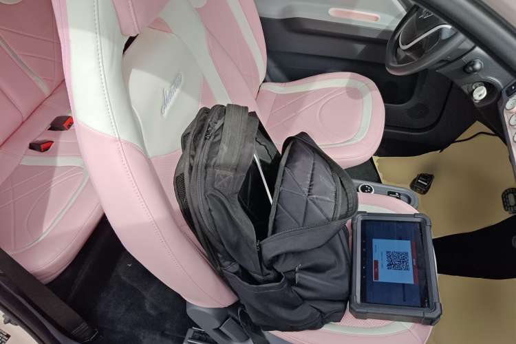 Used Wuling Hongguang MINIEV 2022 Macaron Premium Model – Lithium Iron Phosphate