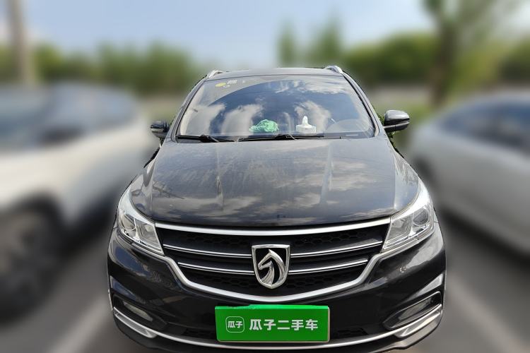 Used Baojun 730 2019 1.5L Manual Fashion Model 7-seater National V
