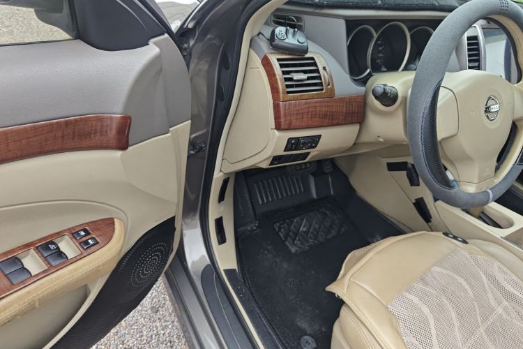 Used Nissan Sylphy 2016 Classic 1.6XE Automatic Comfort Edition Driver Seat