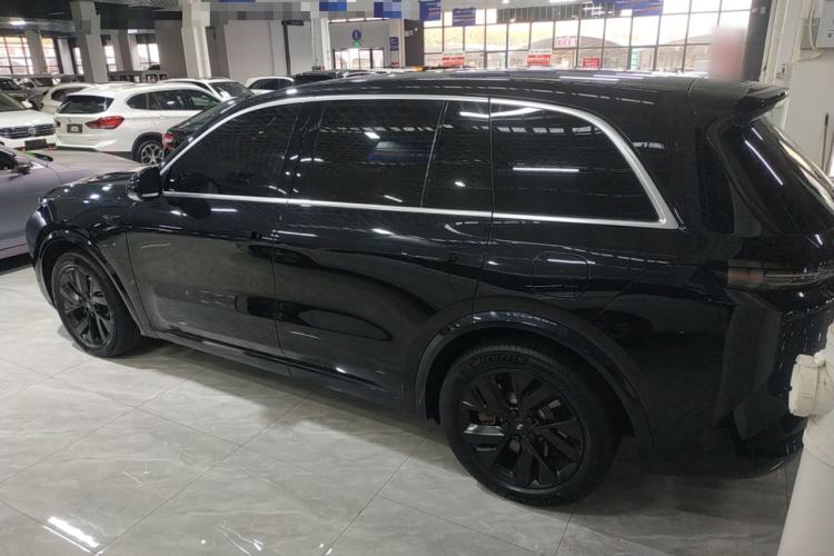 Used Li Auto L8 2023 Pro Model
