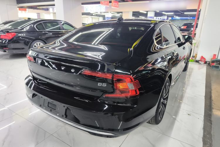 Used Volvo S90 2025 B5 Zhiyuan Luxury Edition Rear Right 45 Deg