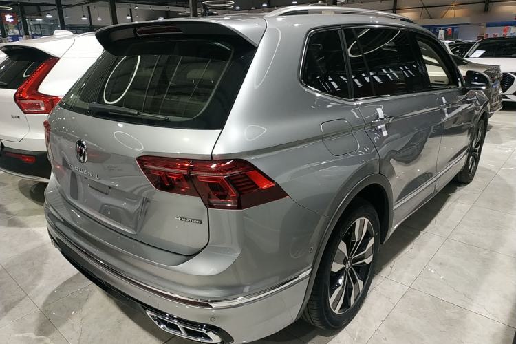 Used Volkswagen Tiguan L 2022 380TSI Automatic All-Wheel Drive R-Line Flagship 7-Seater