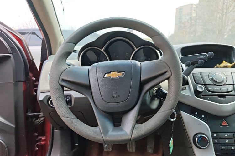Used Chevrolet Cruze 2013 1.6L SE MT Steering Wheel