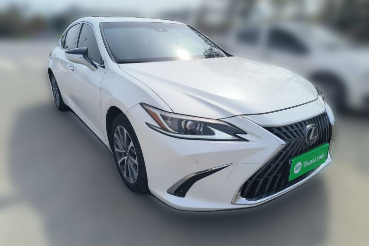 Used Lexus ES 2022 300h Excellence Edition Exterior 2