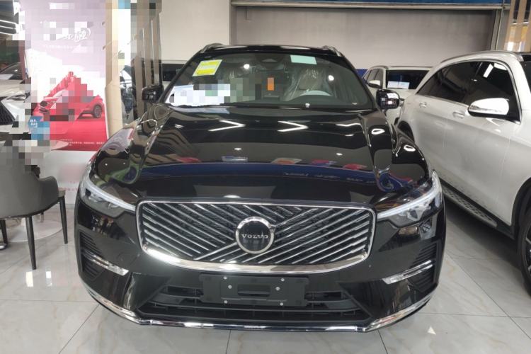 Used Volvo XC60 2026 B5 4x4 Smart Luxury Edition Front