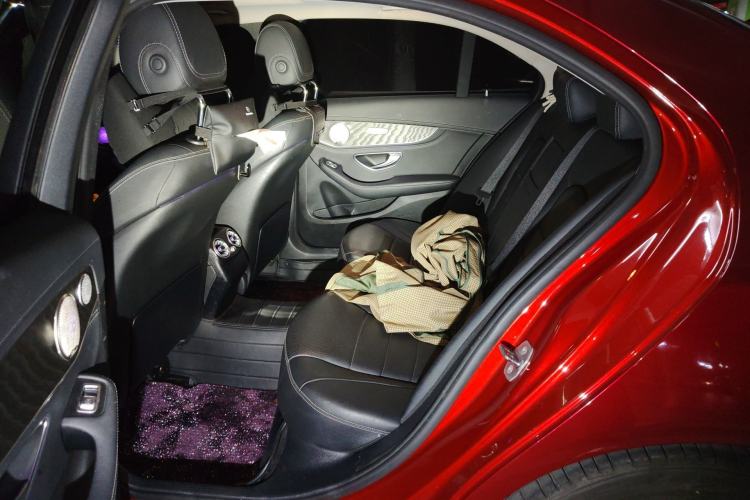 Used Mercedes-Benz C-Class 2018 C 180 L Fashion Edition Sport Version Left Rear Seat