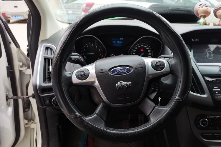 Used Ford Focus 2012 Hatchback 1.6L Manual Fashion Edition