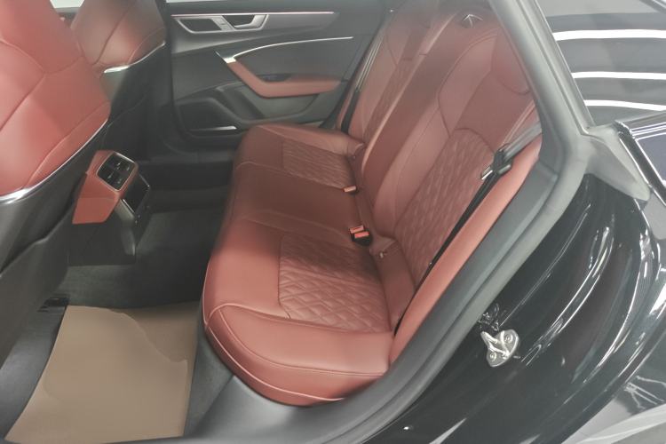 Used Audi A7L 2024 45 TFSI quattro Black Warrior Edition
