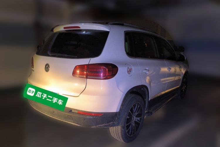 Used Volkswagen Tiguan 2015 1.8TSI Automatic Two-Wheel Drive Luxury Model Rear Right 45 Deg