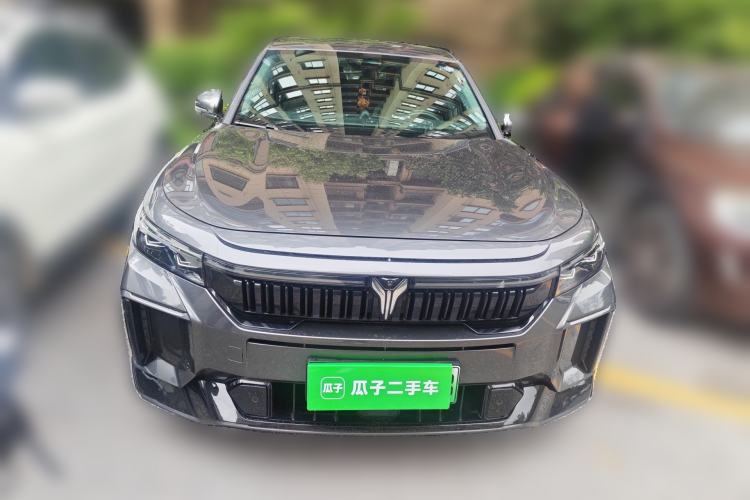 Used VOYAH FREE 2025 318 259 km All-Wheel-Drive Exploration Edition