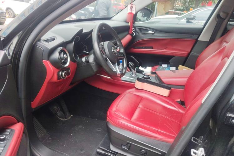 Used Alfa Romeo Stelvio 2017 2.0T 200HP Elite Edition
