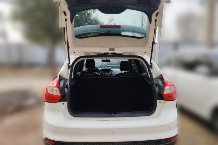 Used Ford Focus 2012 Hatchback 1.6L Automatic Fashion Edition
