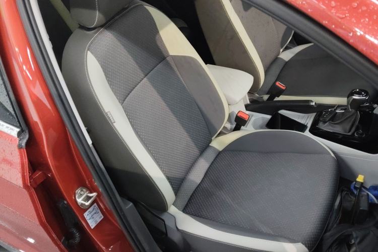 Used Volkswagen Tacqua 2020 1.5L Automatic Yue Right Front Seat